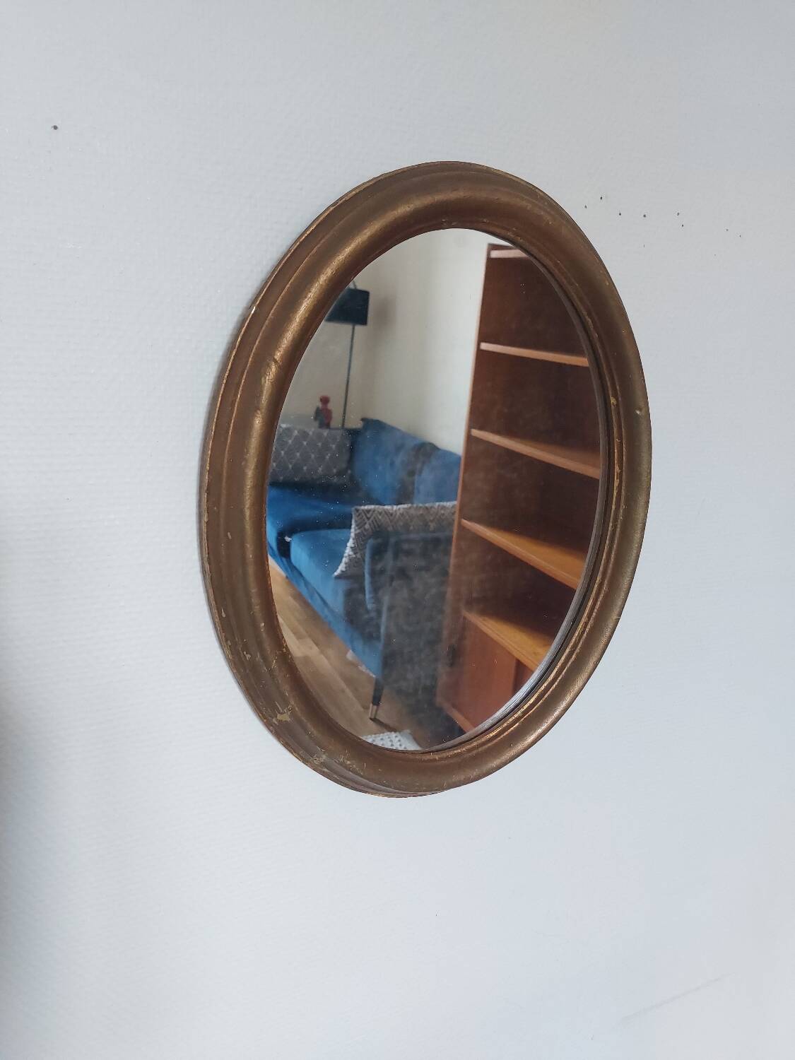 Vintage oval gilded wood mirror