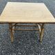 Bureau et chaise enfant en rotin