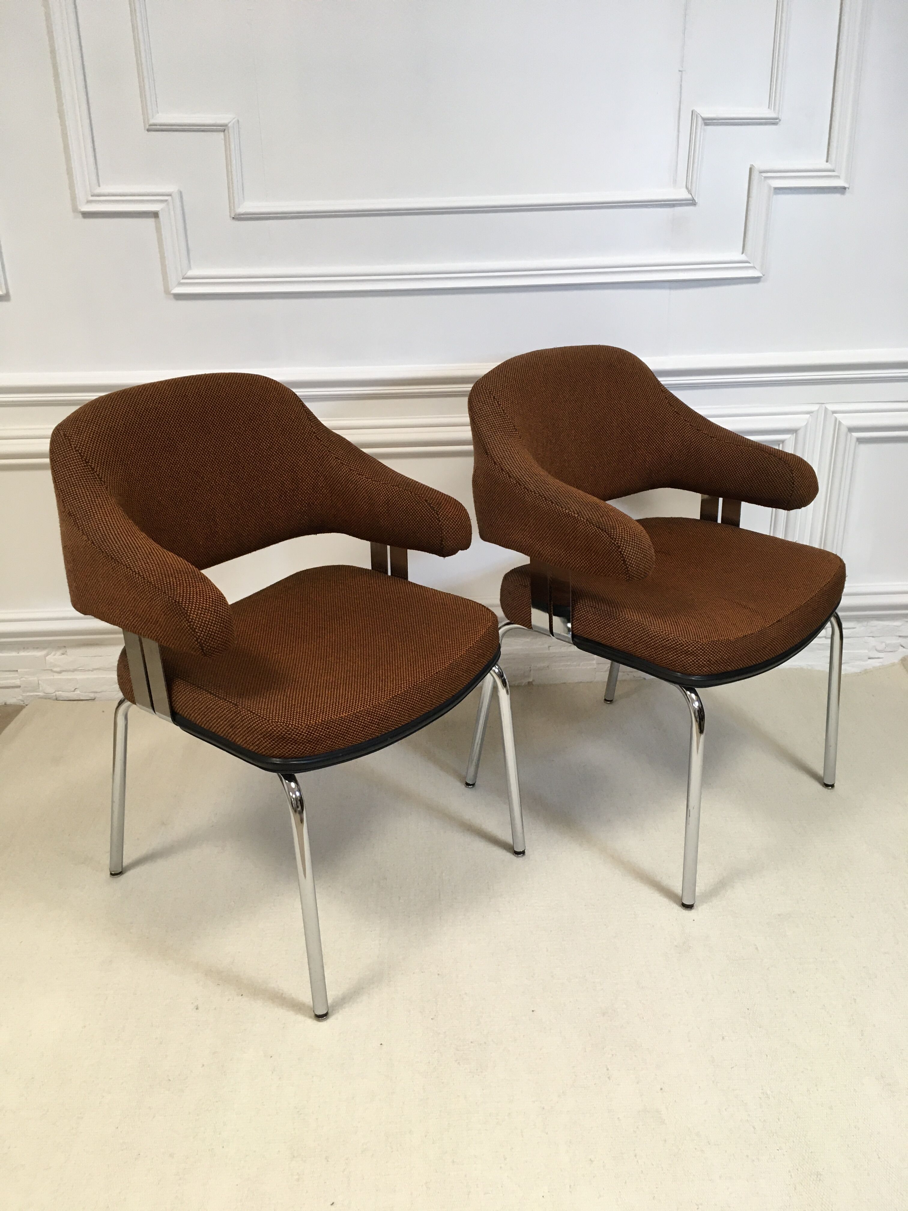 Paire de fauteuils conférence vintage