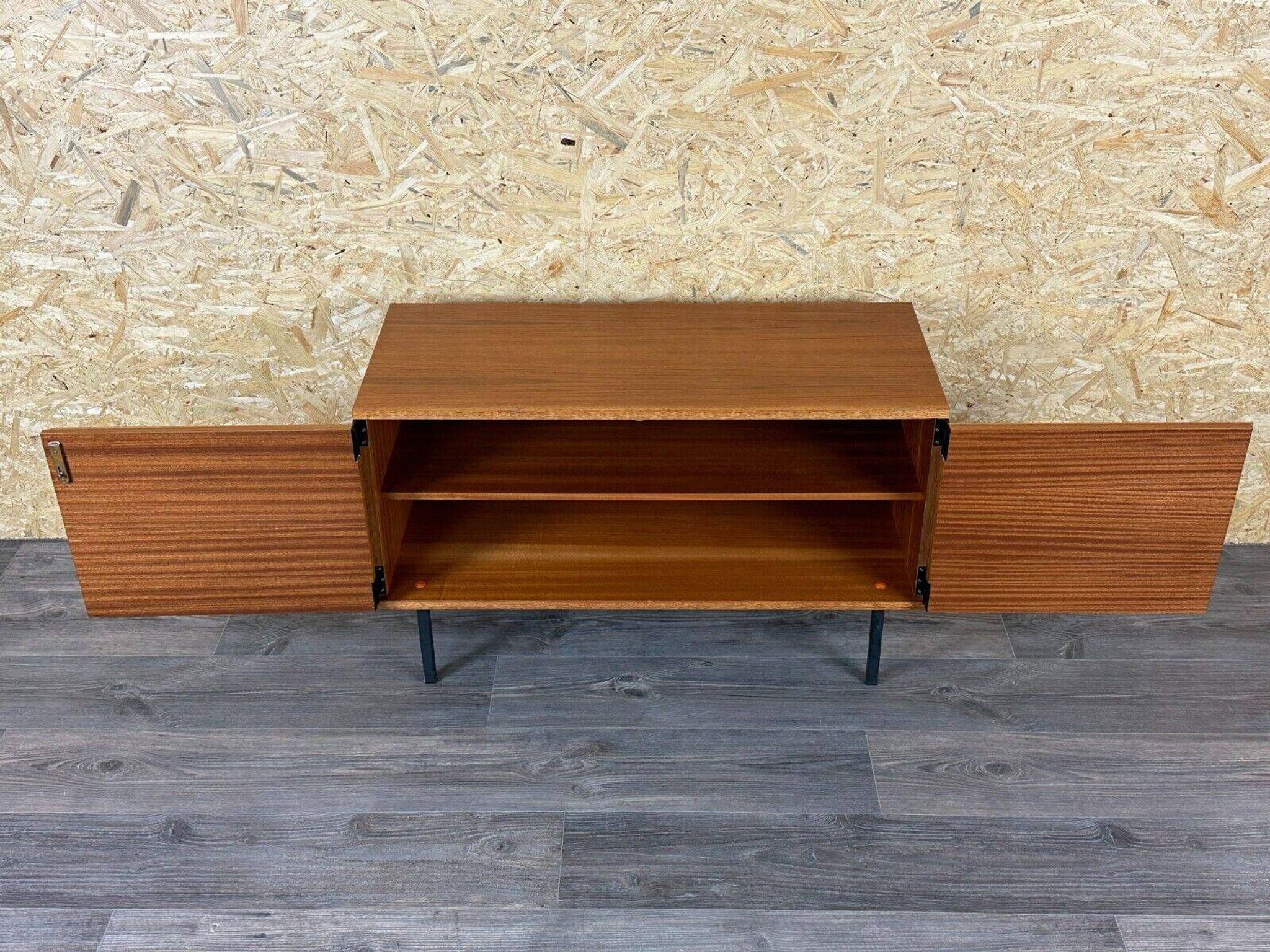 Buffet en teck des années 60/70
