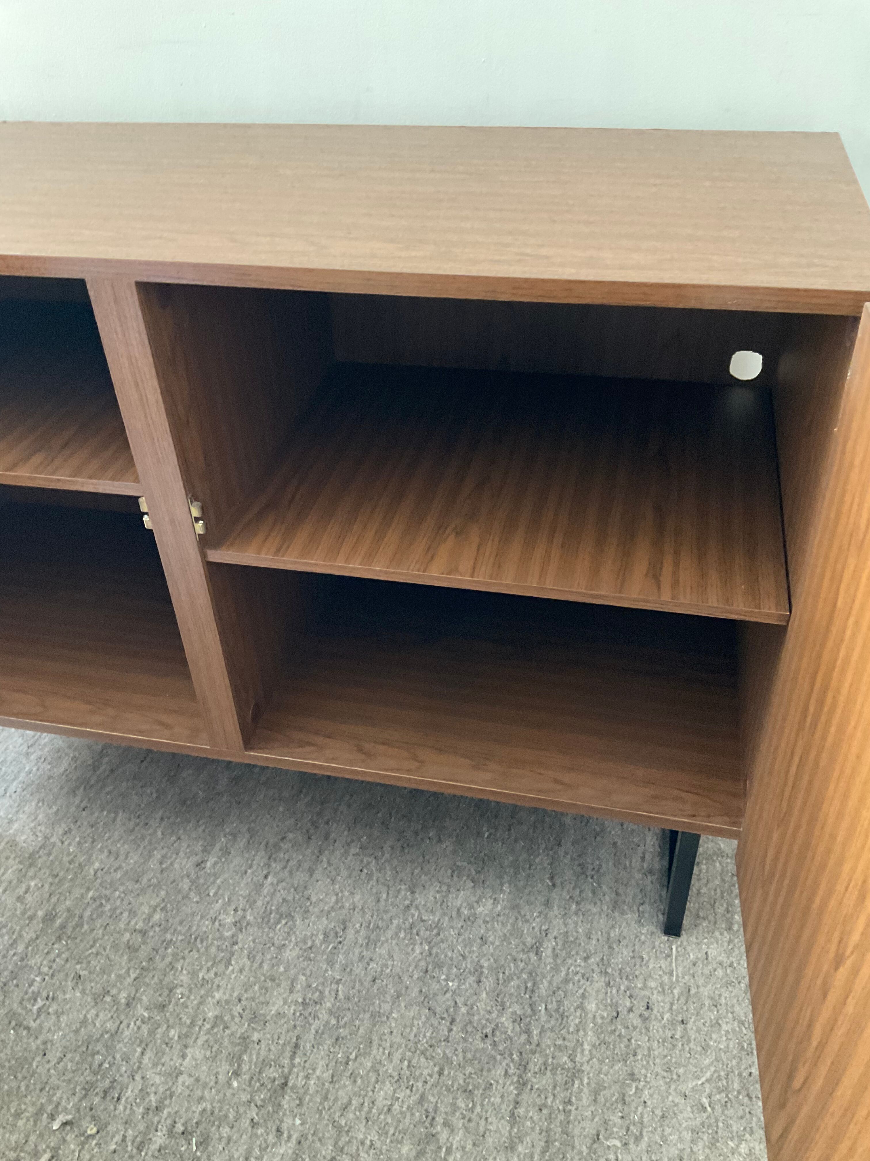 High enfilade Pierre Guariche for Meurop 60s