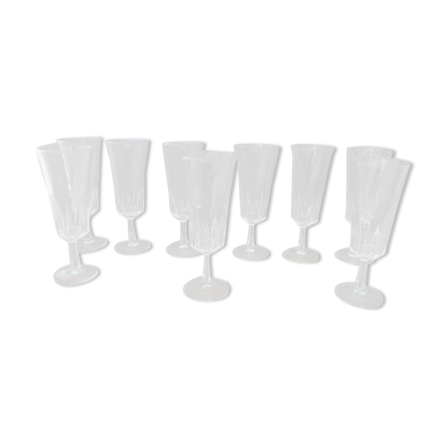 9 champagne flutes