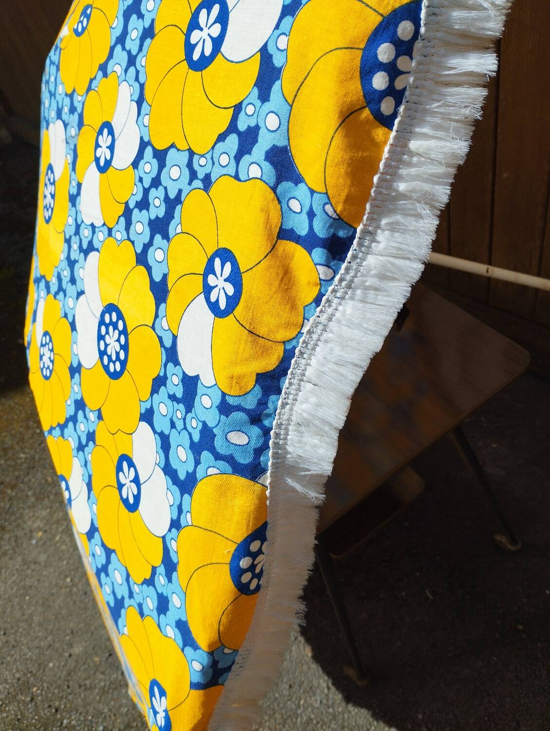 Parasol vintage à fleurs