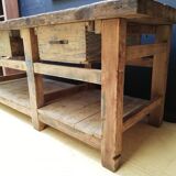 Ancien établi vintage de menuisier en bois, déco industrielle