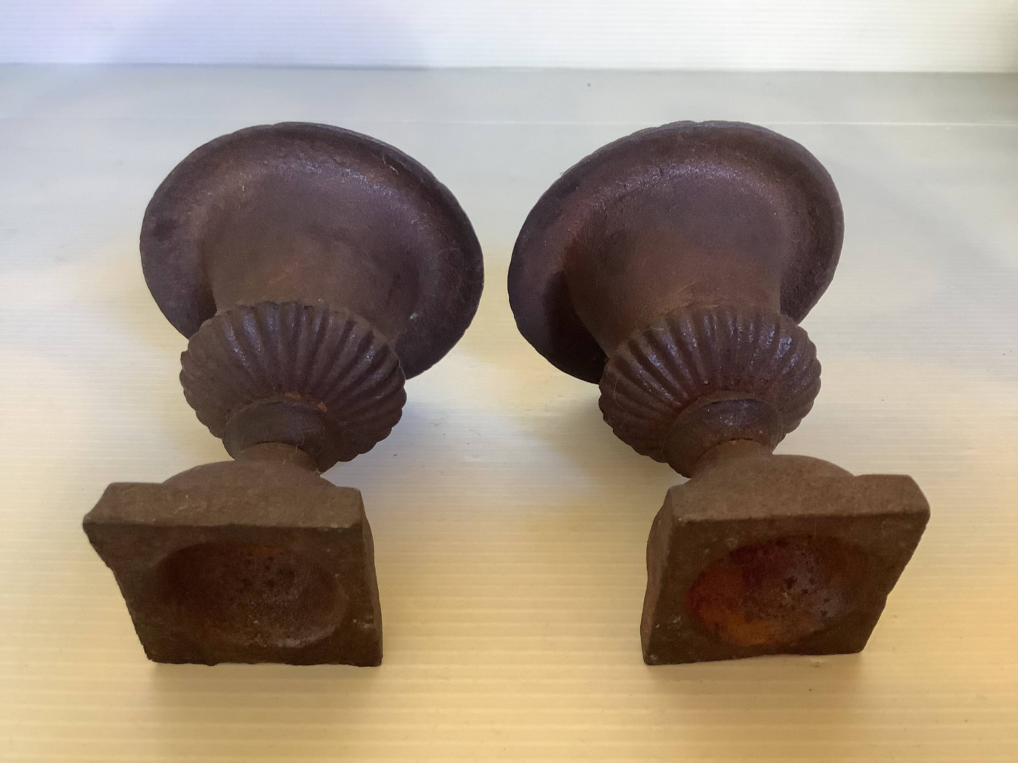 Pair of Médicis vase candlesticks in cast iron