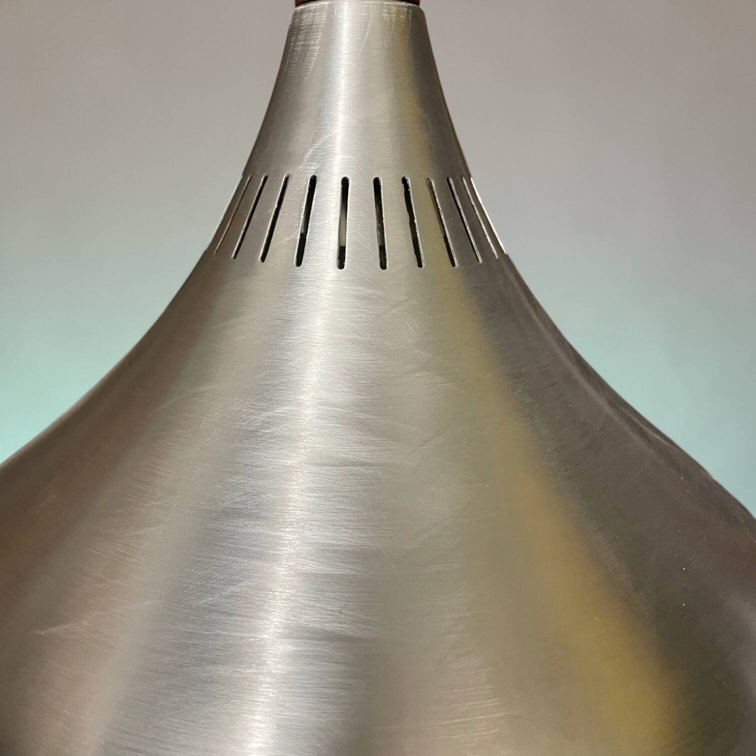 Scandinavian metal hanging lamp