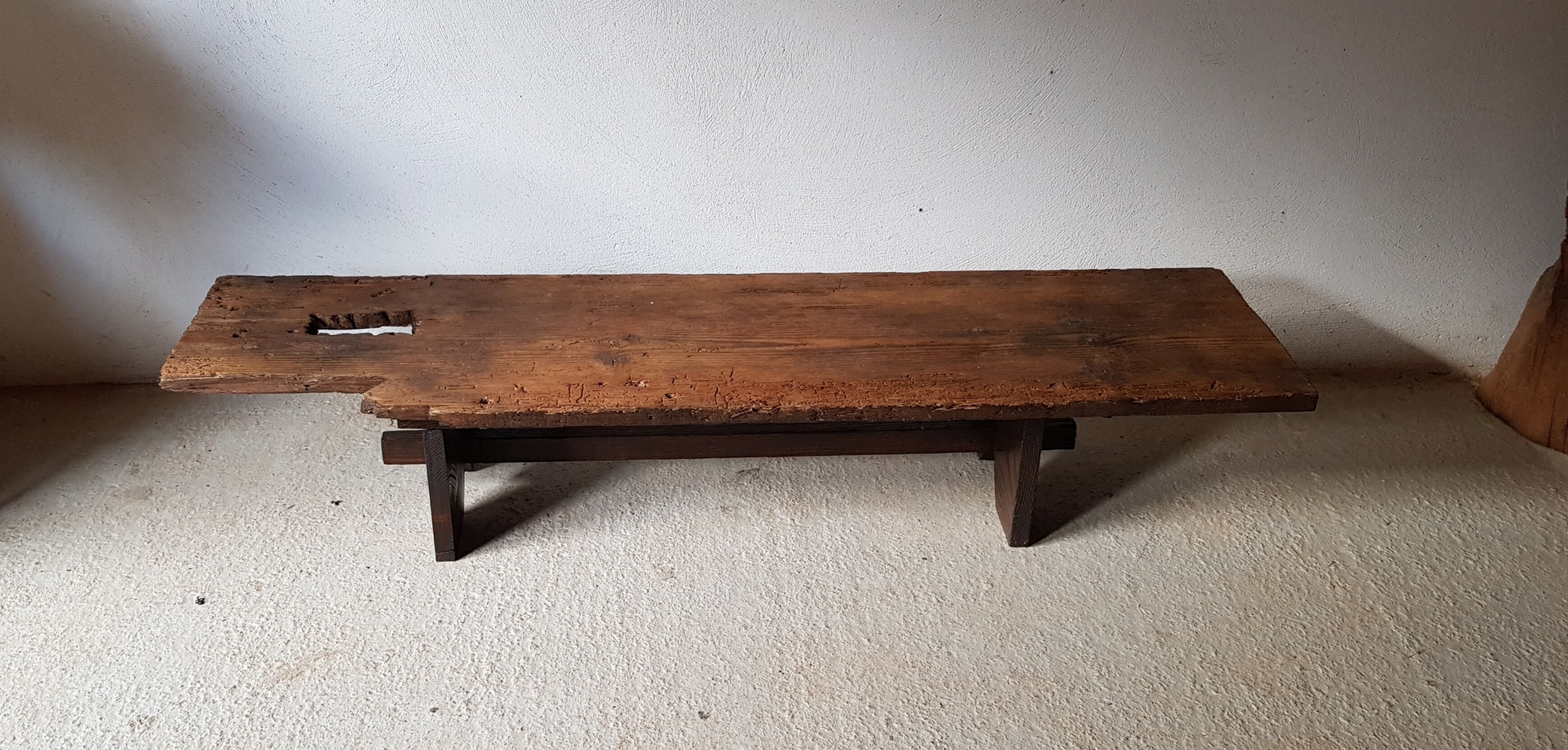 Coffee table wabi sabi