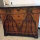 Commode en ronce de noyer