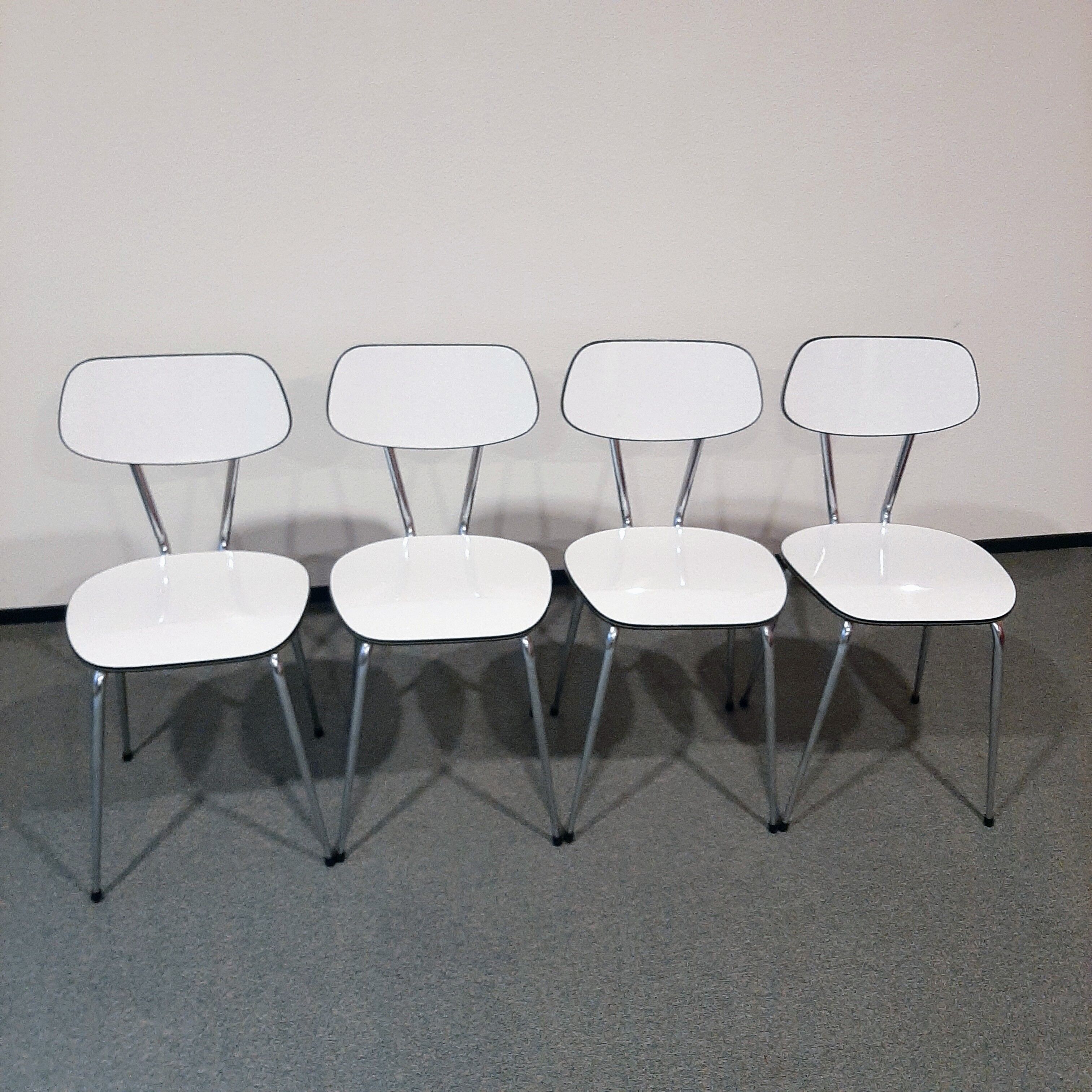 Formica kitchen table and chairs set from the 60s-70s