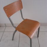 Chaise d'écolier