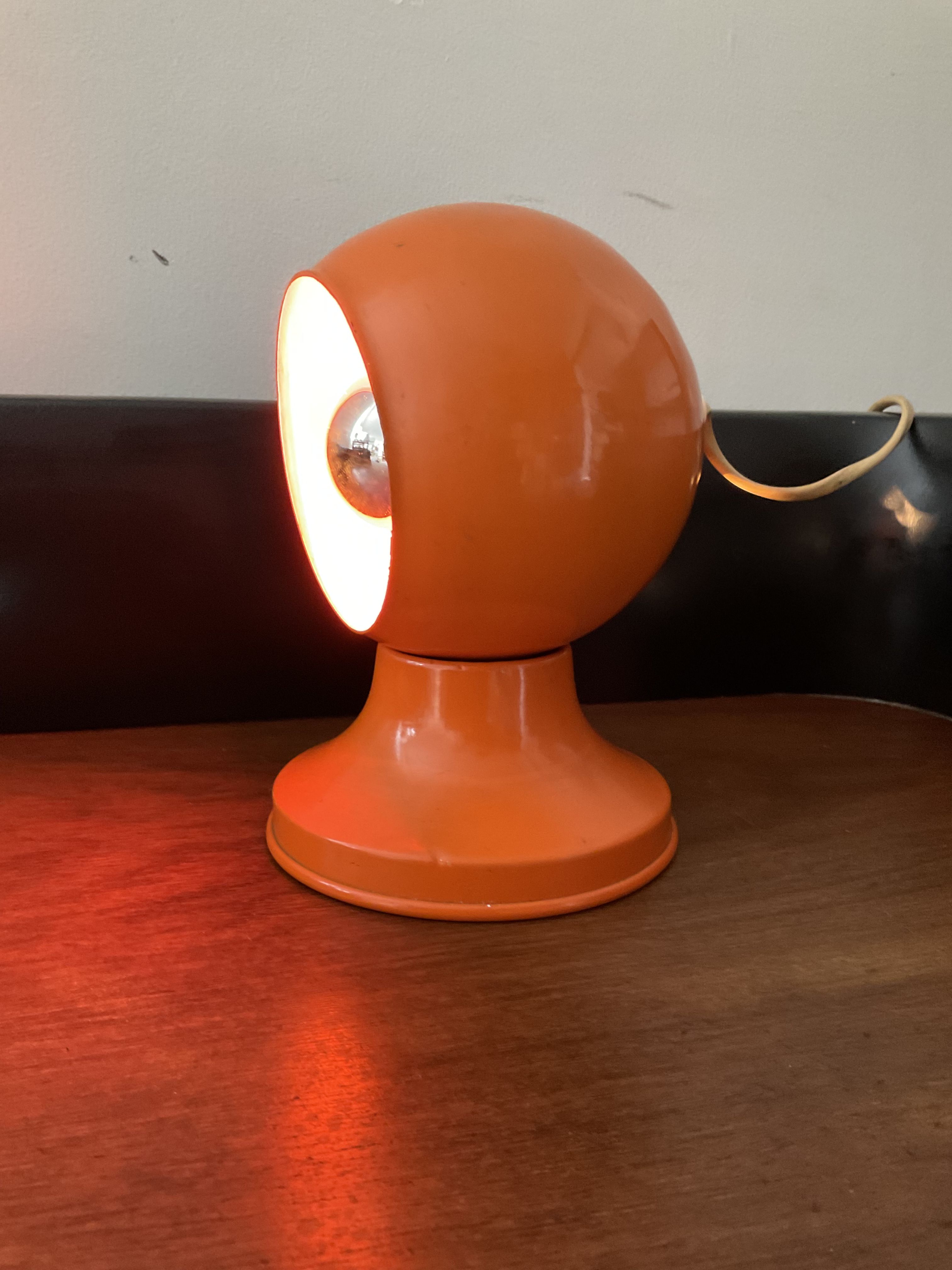 Varec Italy Magnetic Eye Ball Lamp from the 60s