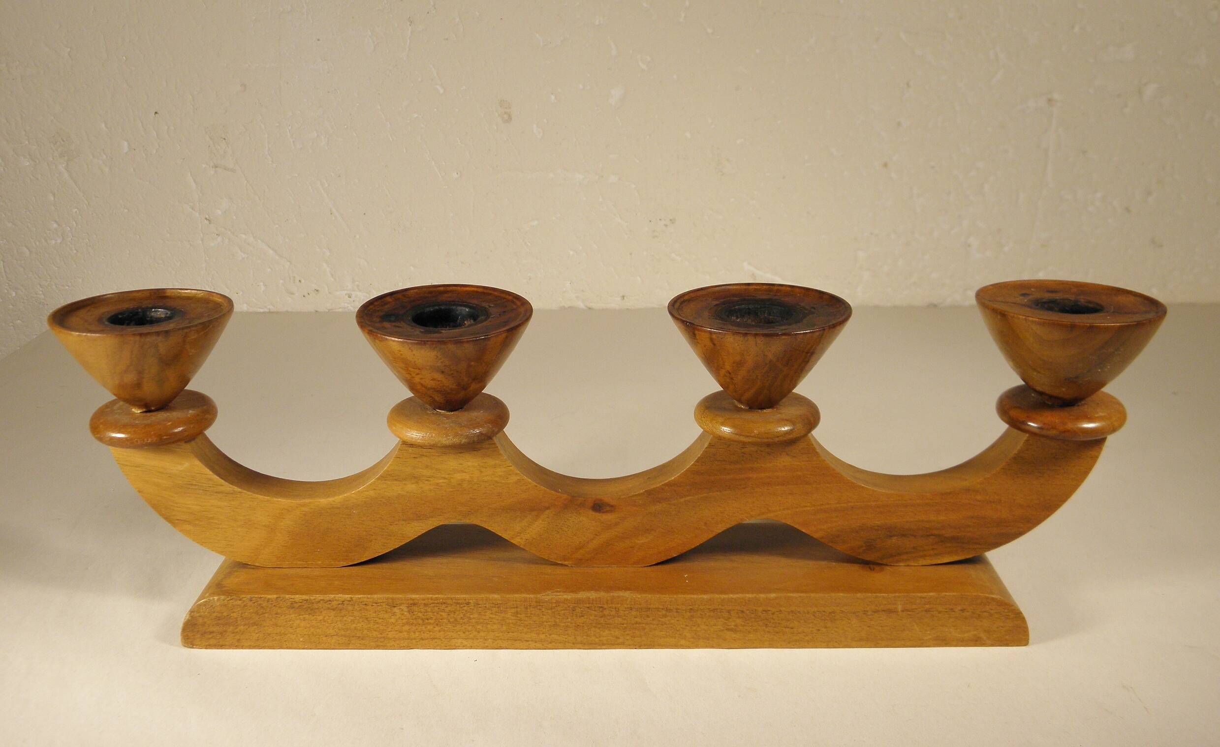 Chandelier en bois, artisanat vintage