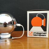 Wall lamp magnetic Swedish ball Magnetlampan