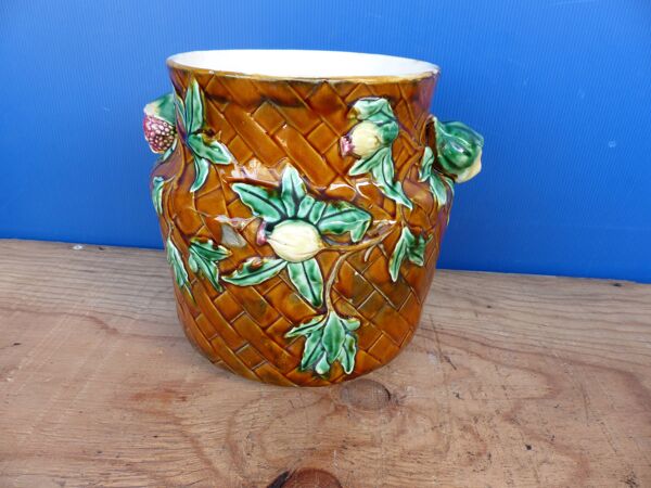 Ancien cache pot en barbotine de salins vase à fleurs kitsch