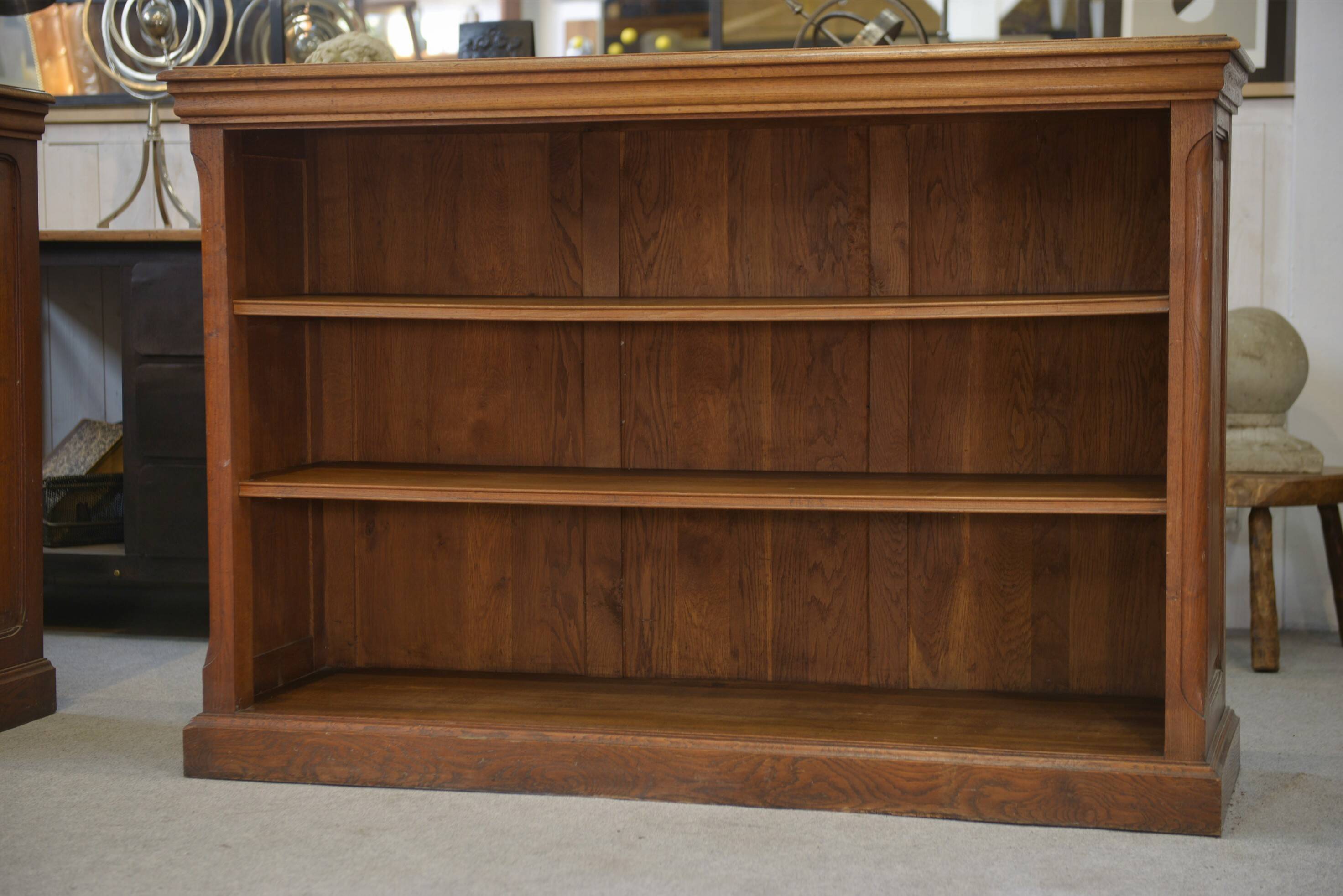 Pair of solid oak bookshelves from the 1920s.