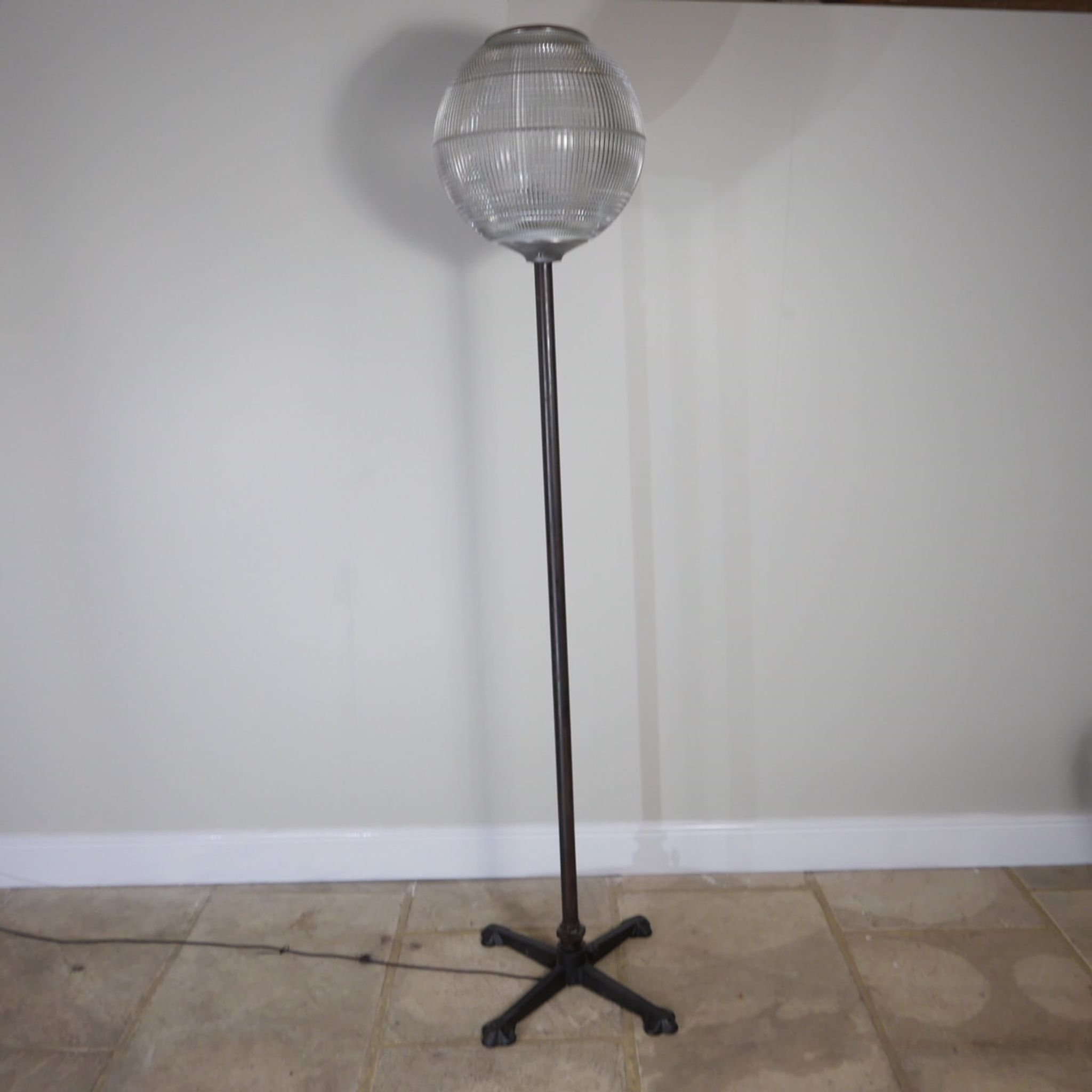 Lampadaire holophane