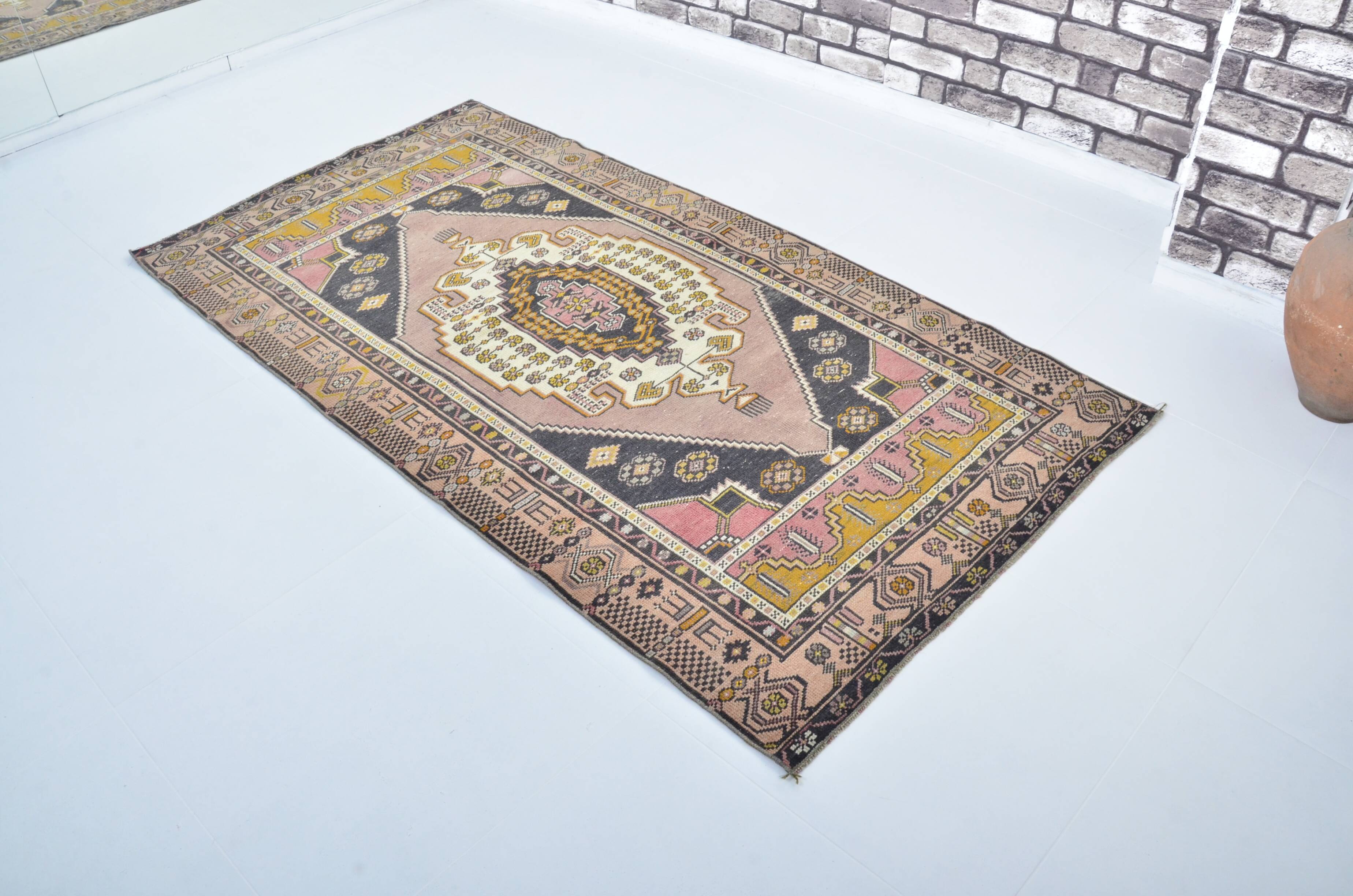 Anatolian Kurdish Neutral Carpet sku 3282