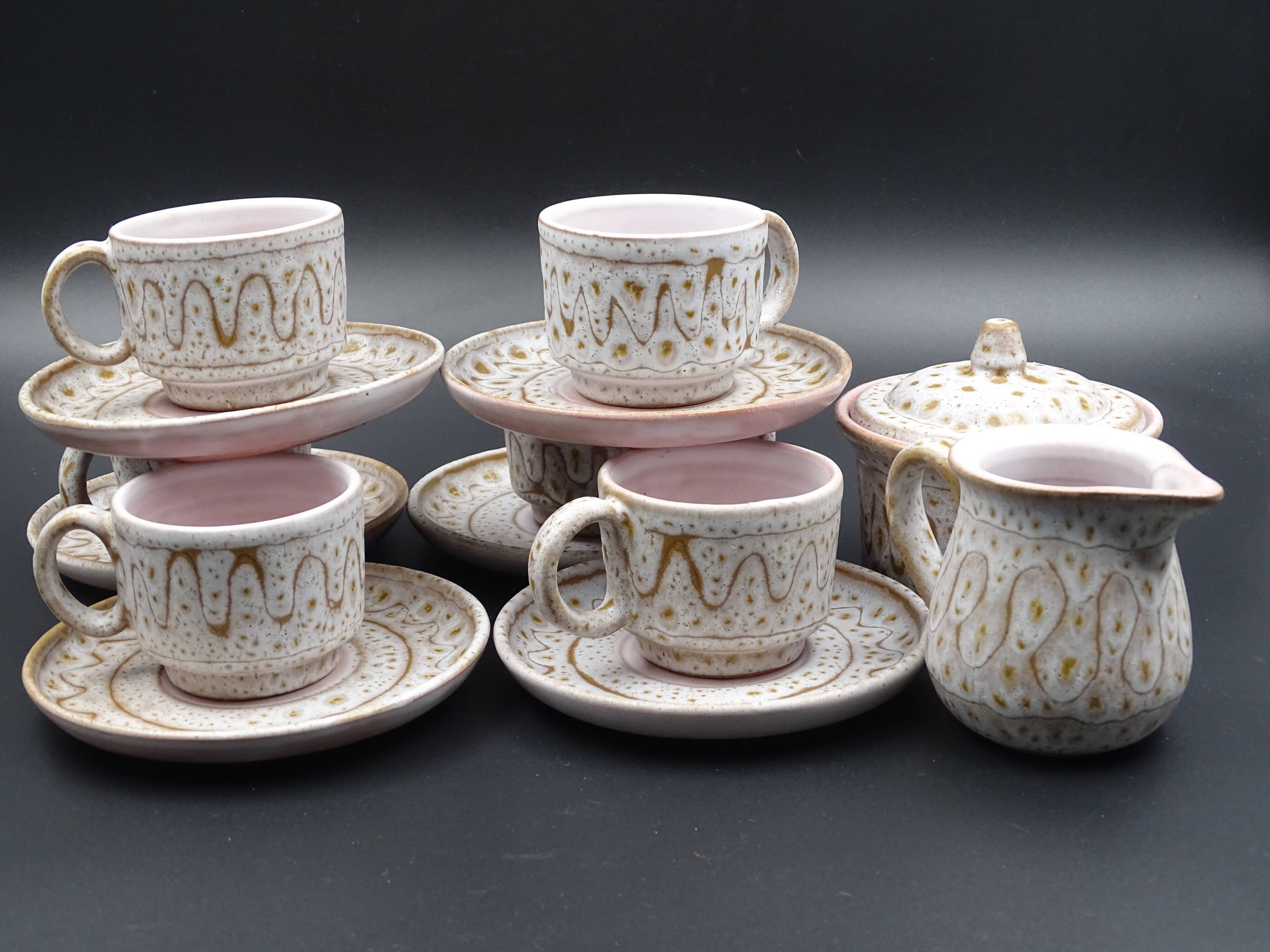 Earthenware coffee service signed Jean Austruy Vallauris around 1970 - Cups - saucers - milk pot