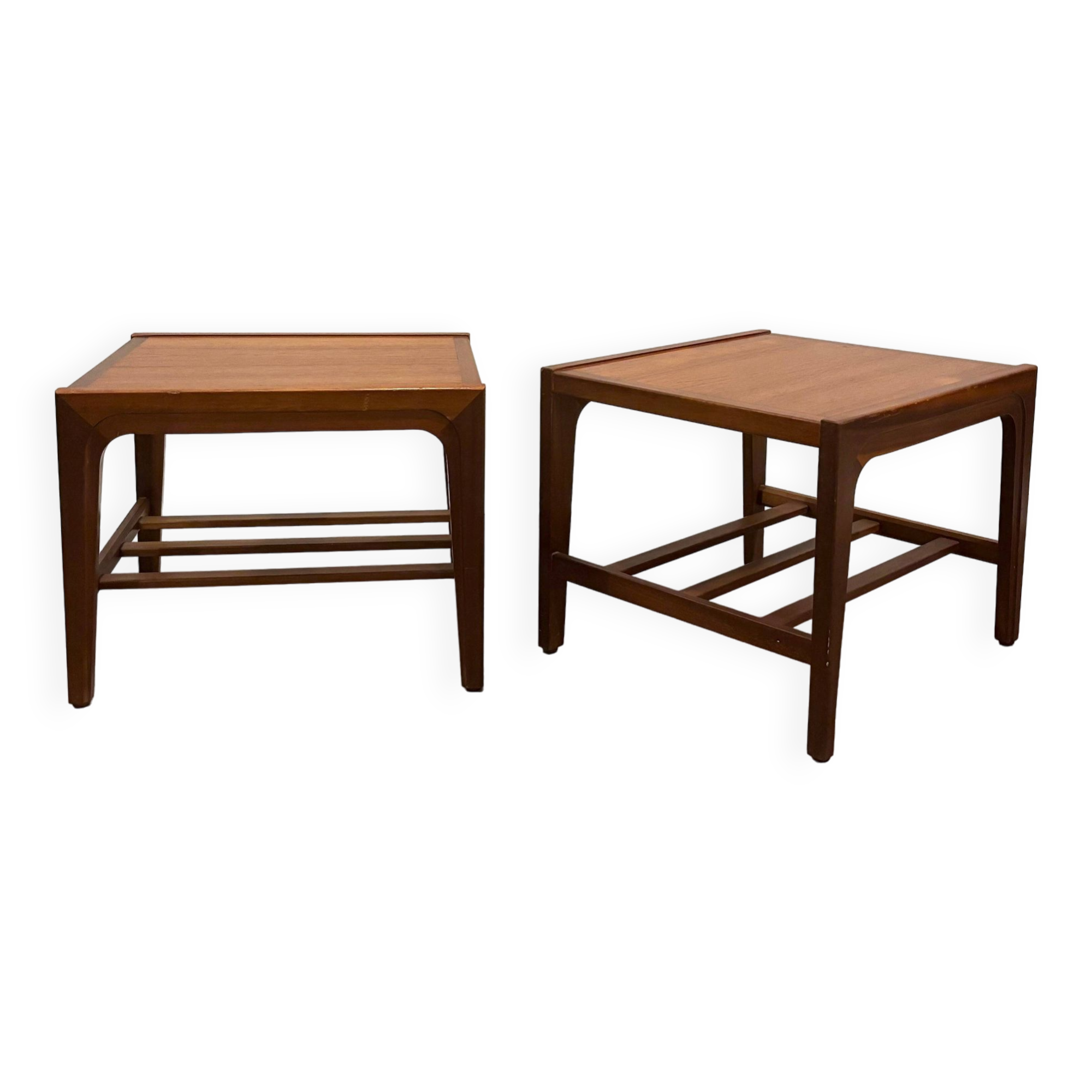 Paire de chevets scandinaves en teck