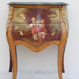 Louis XV curved chest of drawers in Martin varnished marquetry