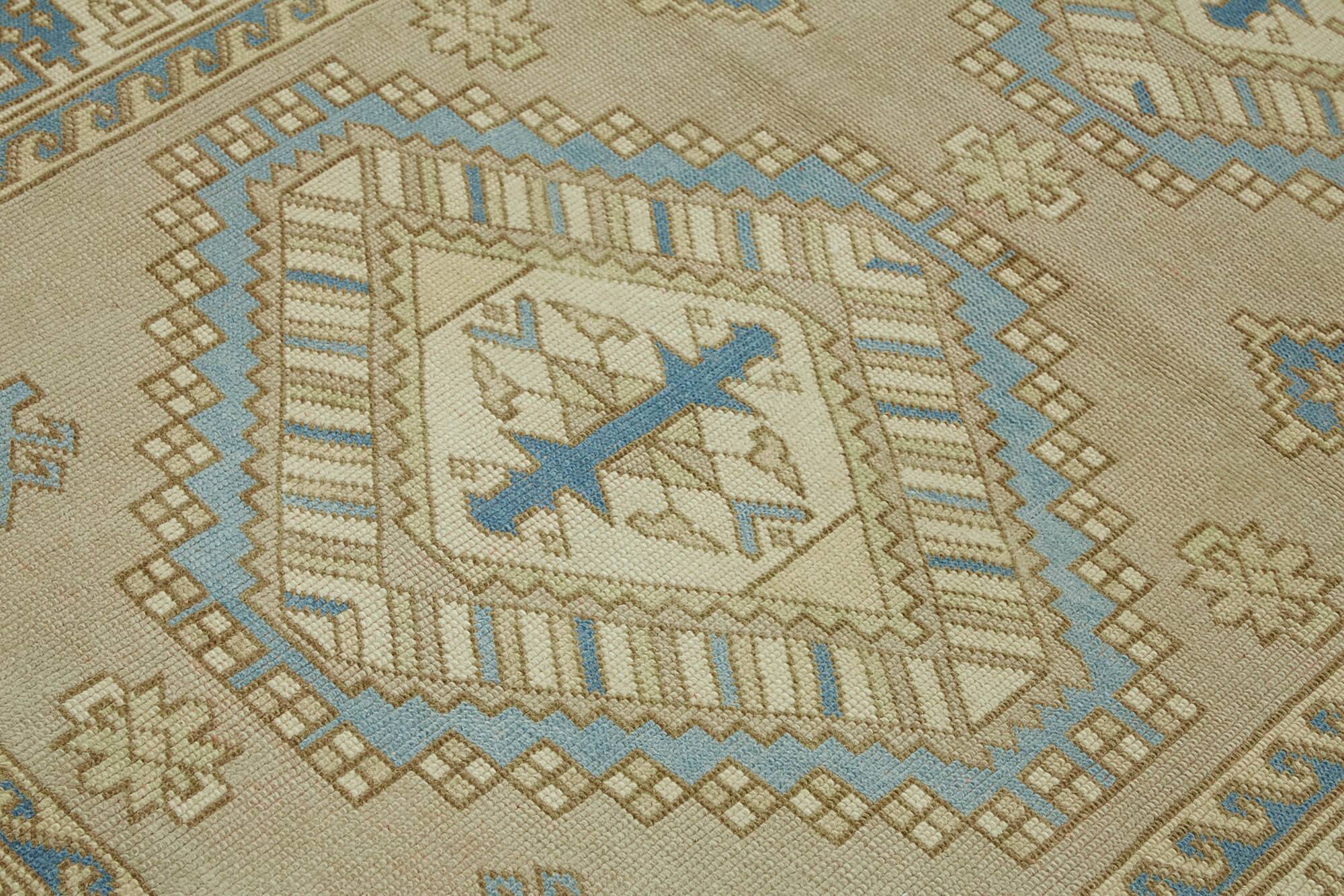 Turkish Vintage Anatolian Rug 148 cm x 200 cm