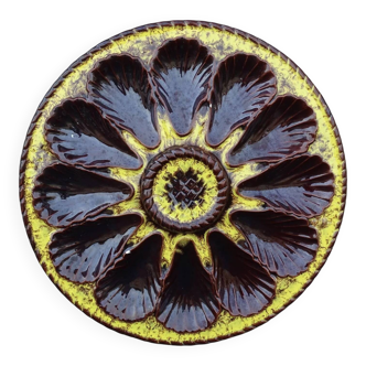 Grande assiette à huîtres vintage française en céramique de Vallauris, signée Marius Giuge