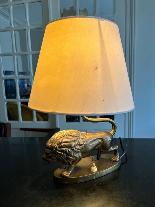 lampe en laiton vintage '' Lion