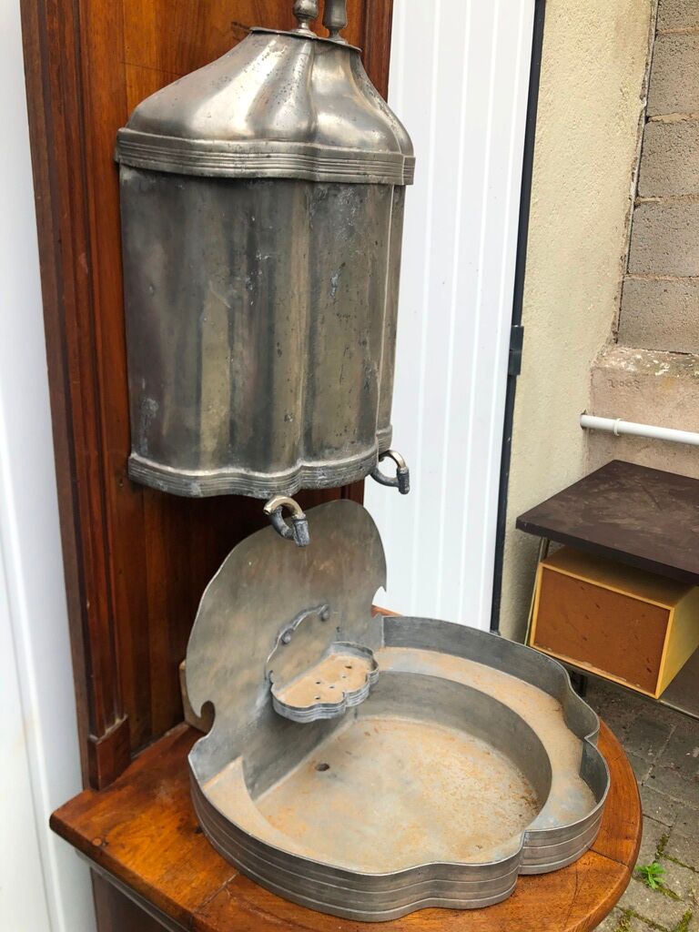 Somno with fountain consulate period