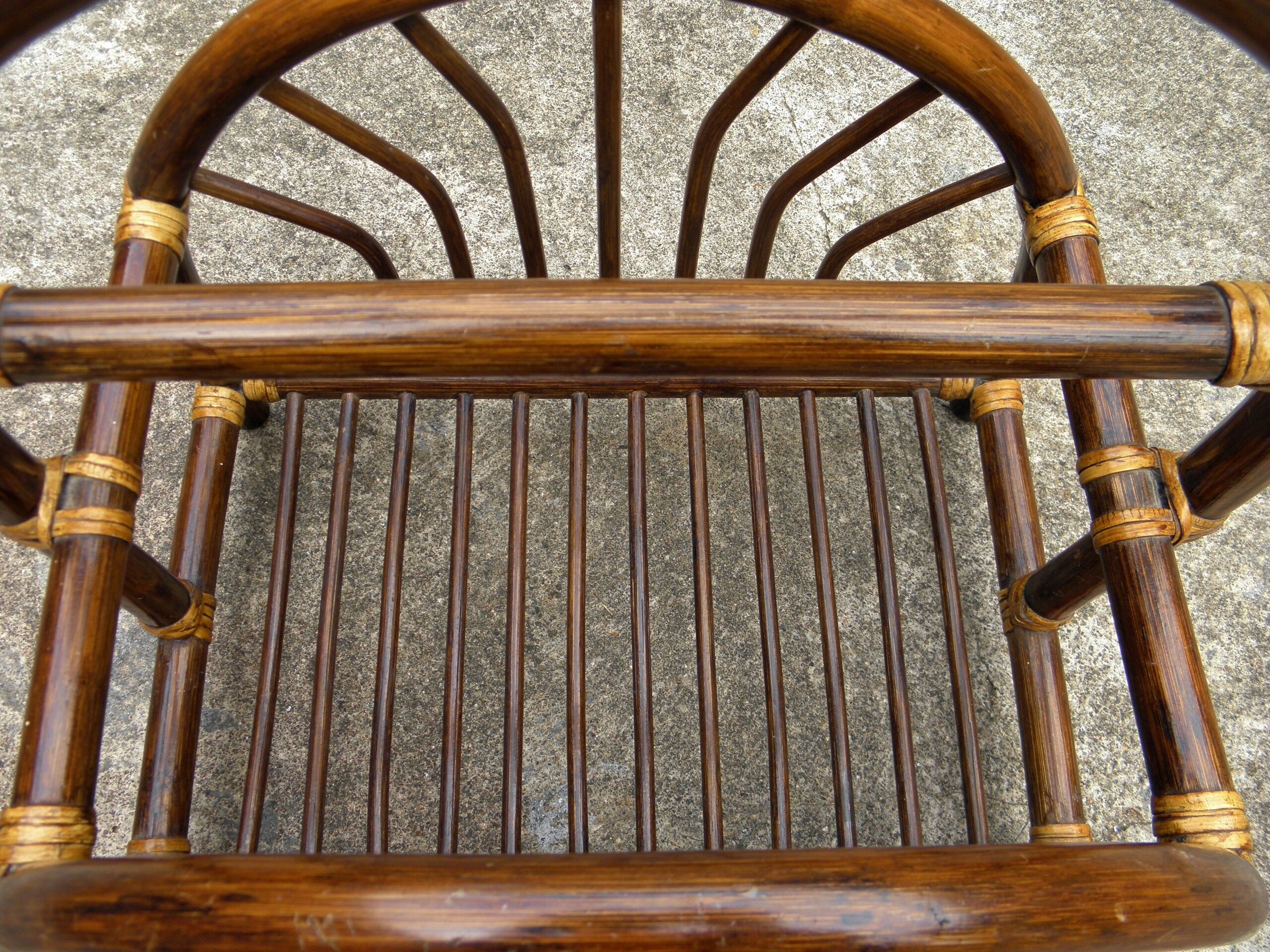 Rattan vinyl holders