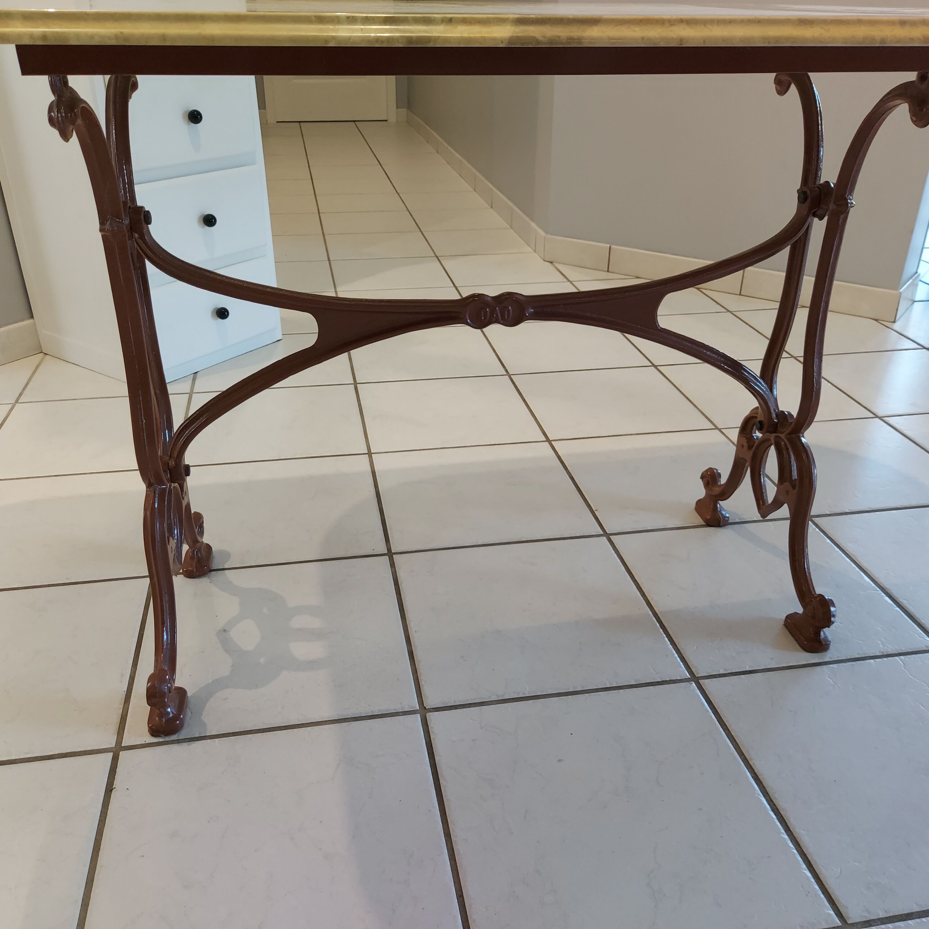 Bistro table vintage marble