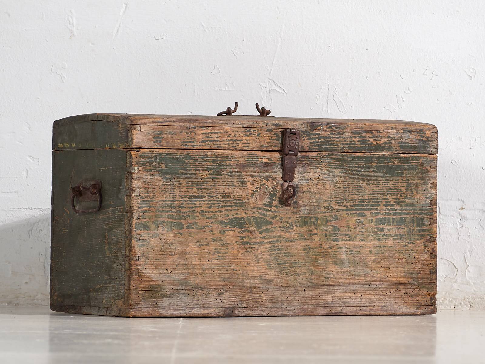 Small antique chest in green tones (c.1920) #78