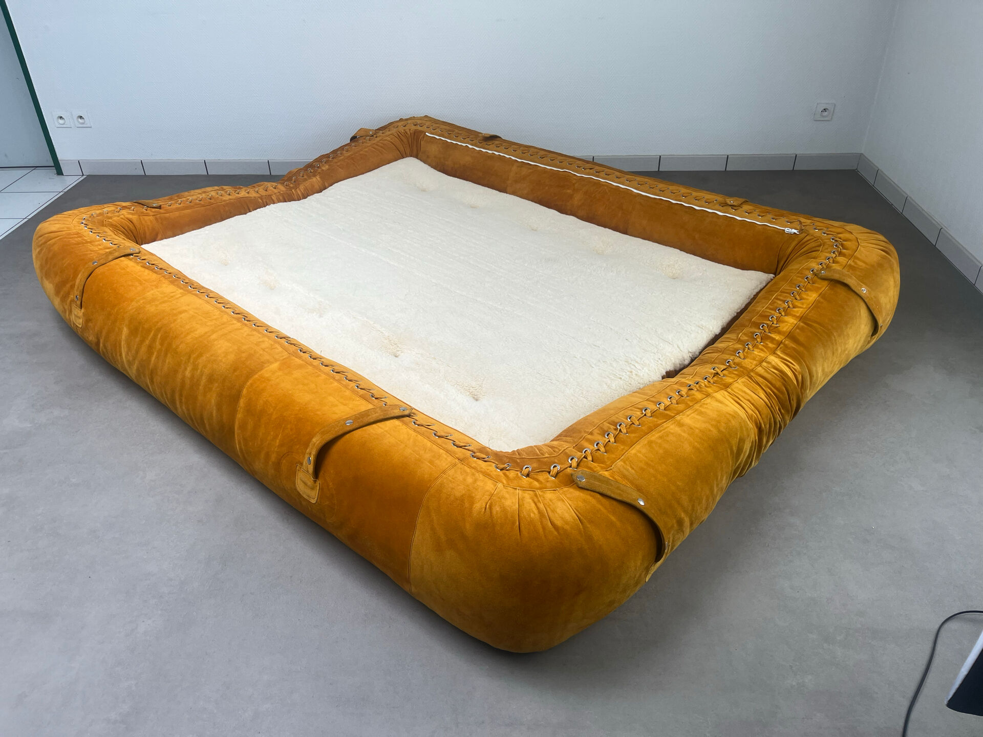 Nubuck leather amphibious sofa by Alessandro Becchi for Giovannetti,