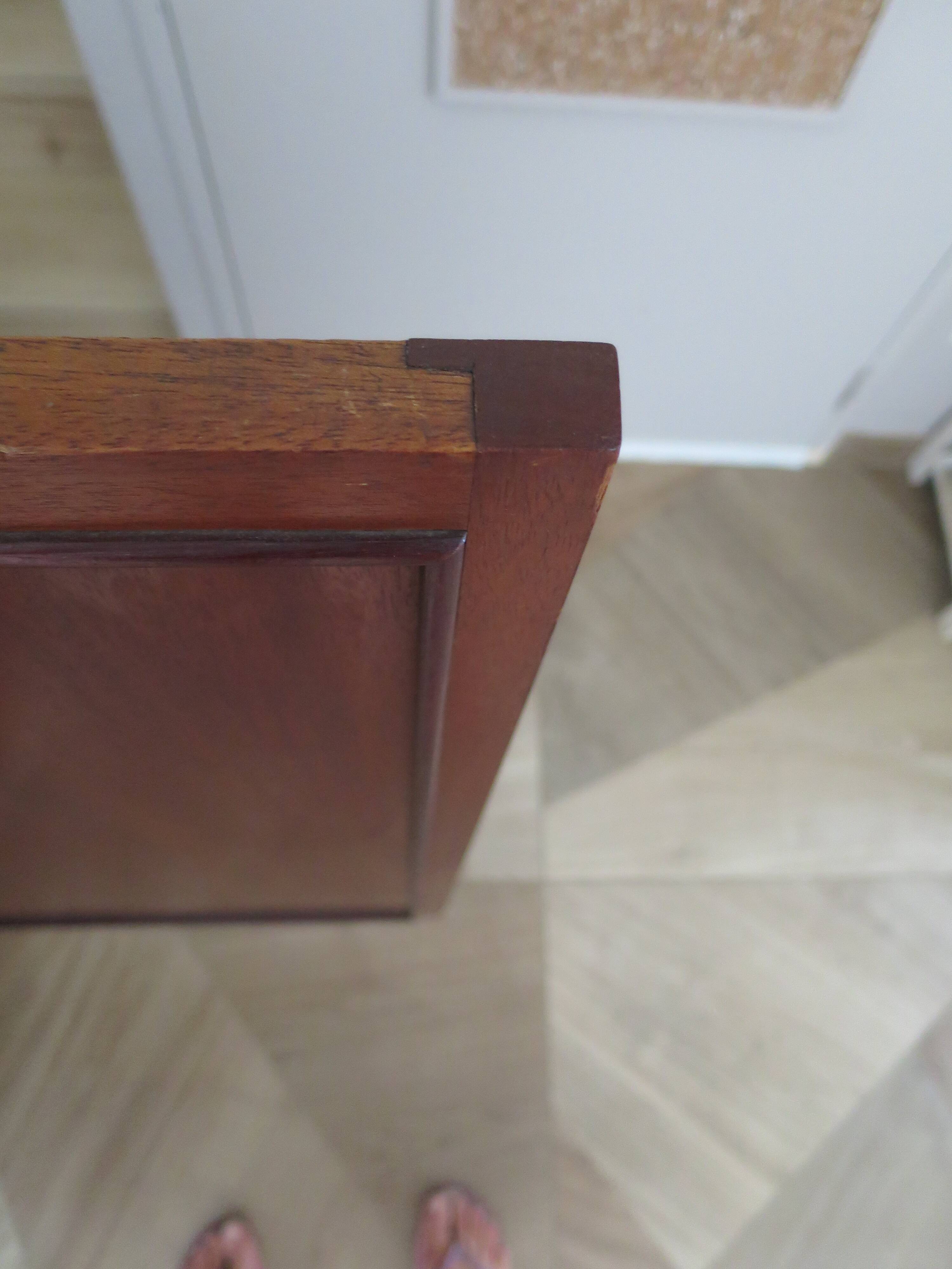 Buffet, bonnetière style Directoire