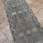 Moroccan silk hallway rug with cactus pattern: handwoven