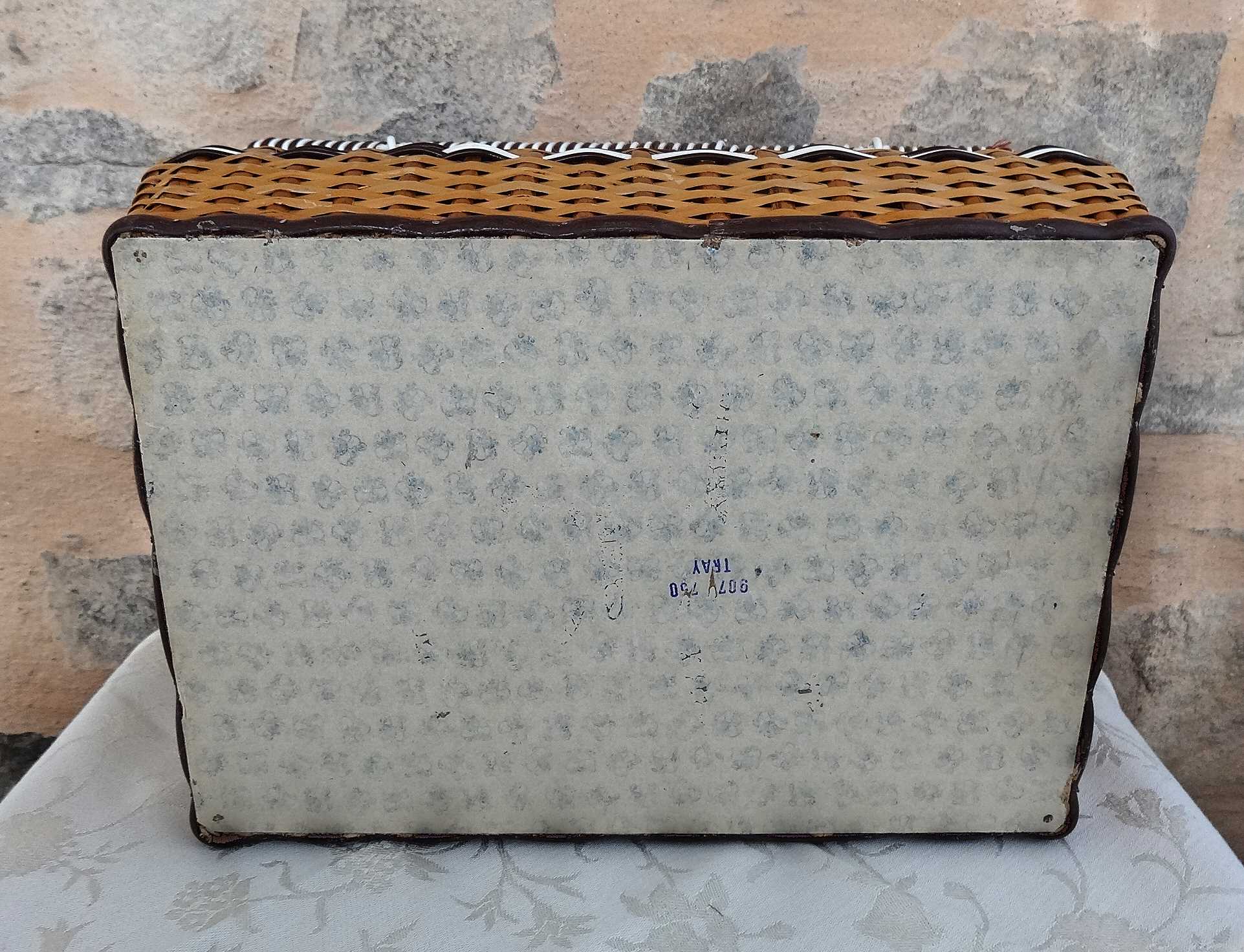 Wicker and scoubidou sewing box