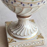 Vase couvert en porcelaine de Sèvres