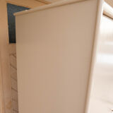 Asymmetrical cabinet