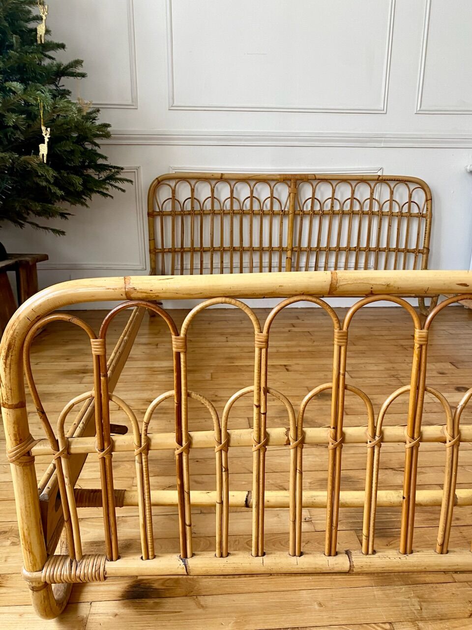 Vintage rattan bed two people