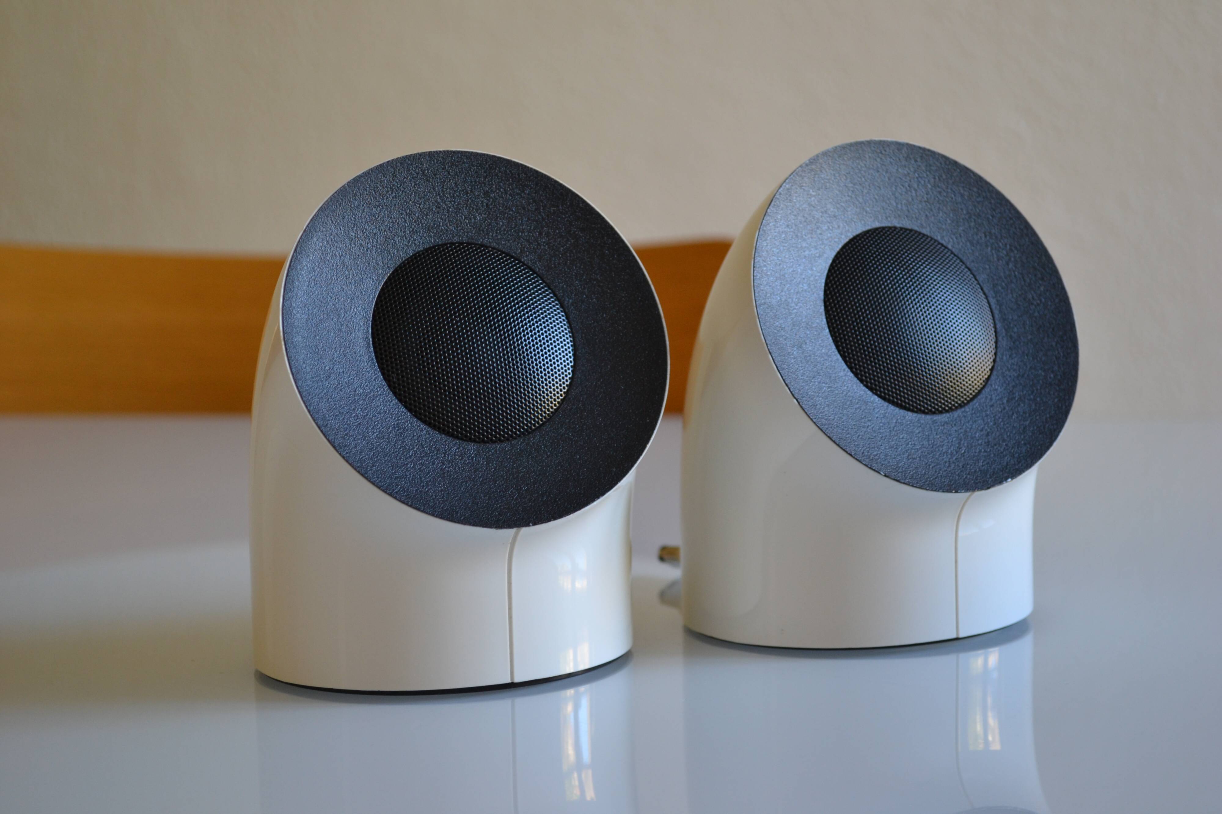 Bobourg Speakers, LaCie, Neil Poulton
