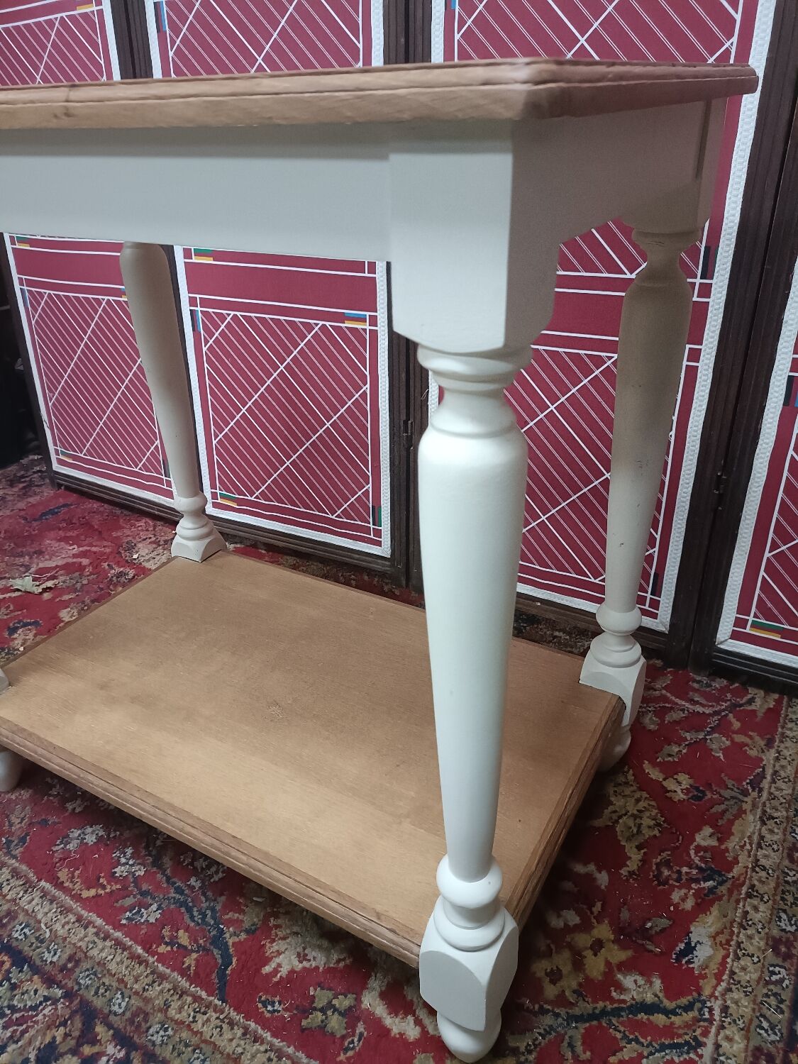 Console in oak painted cream white, natural wood trays