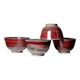 4 Japanese bowls in red glazed mixed stoneware