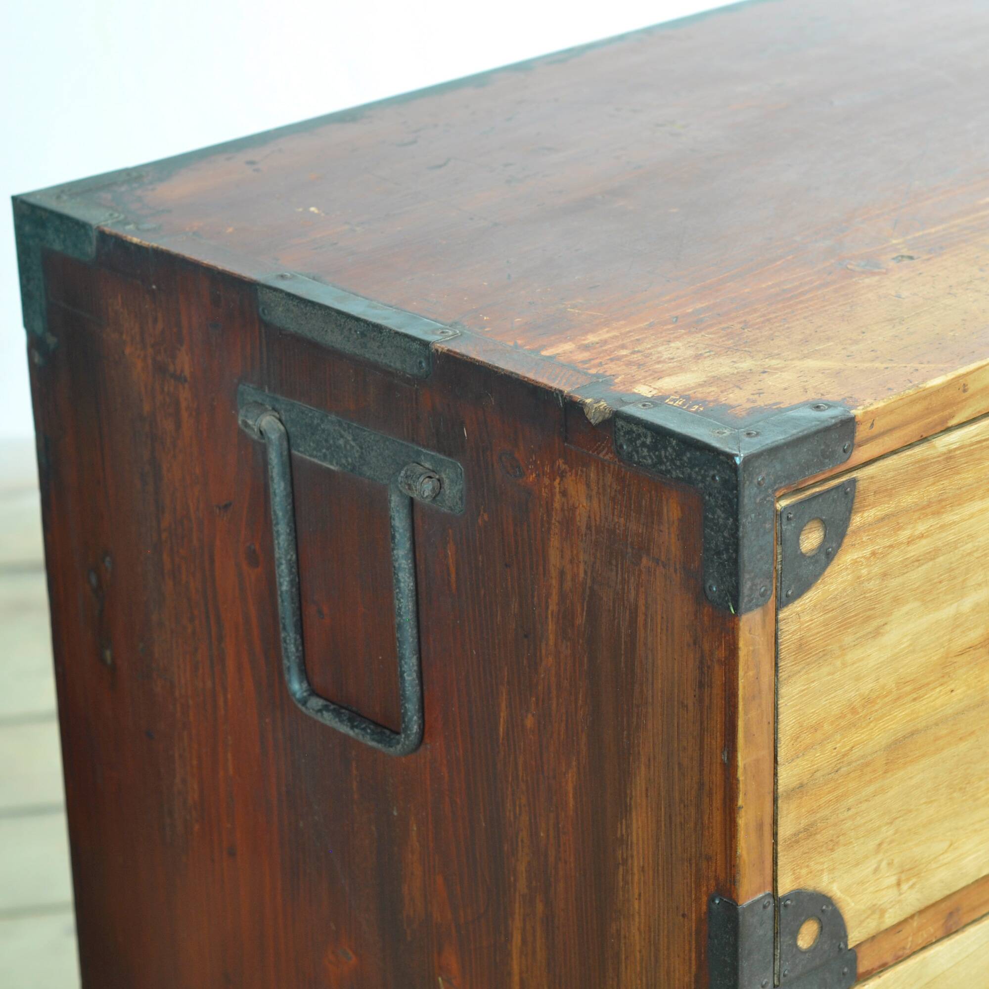 Commode Tansu japonaise, vers 1870