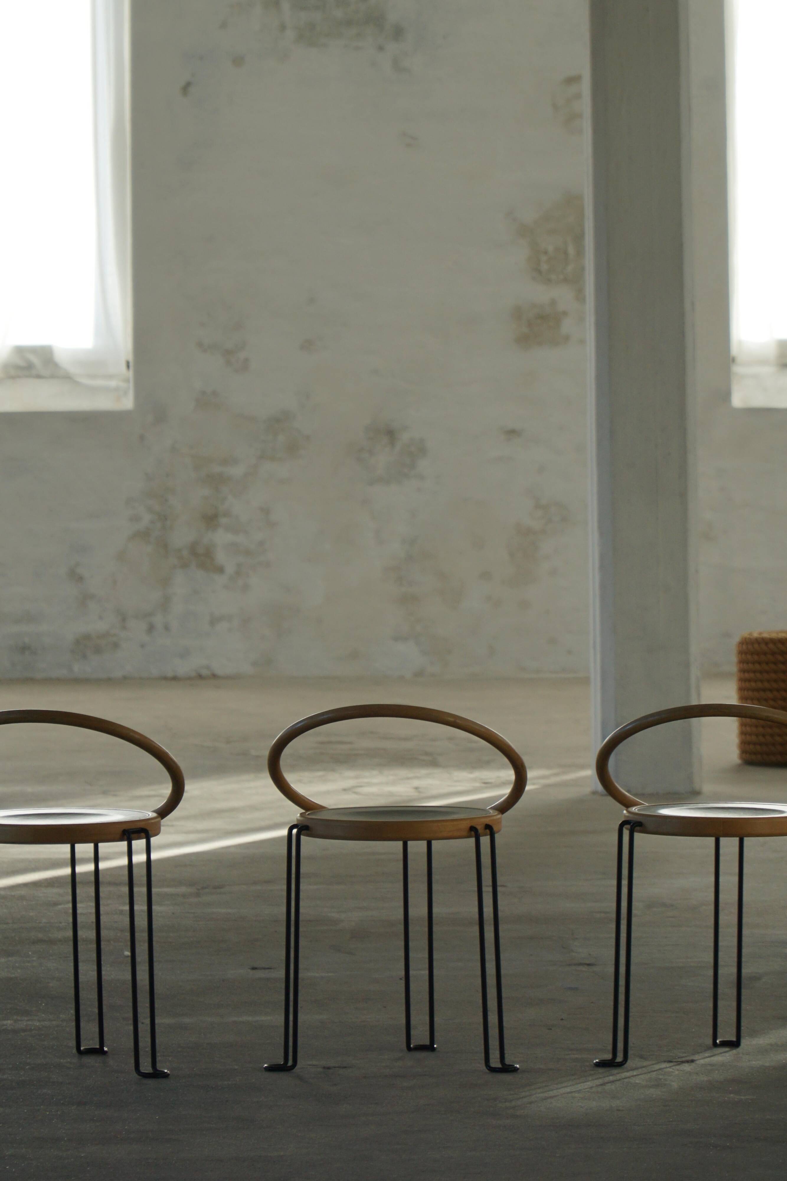 Set of 4 sculptural dining chairs "Oblado" by Børge Lindau, modern Scandinavian, 1980.