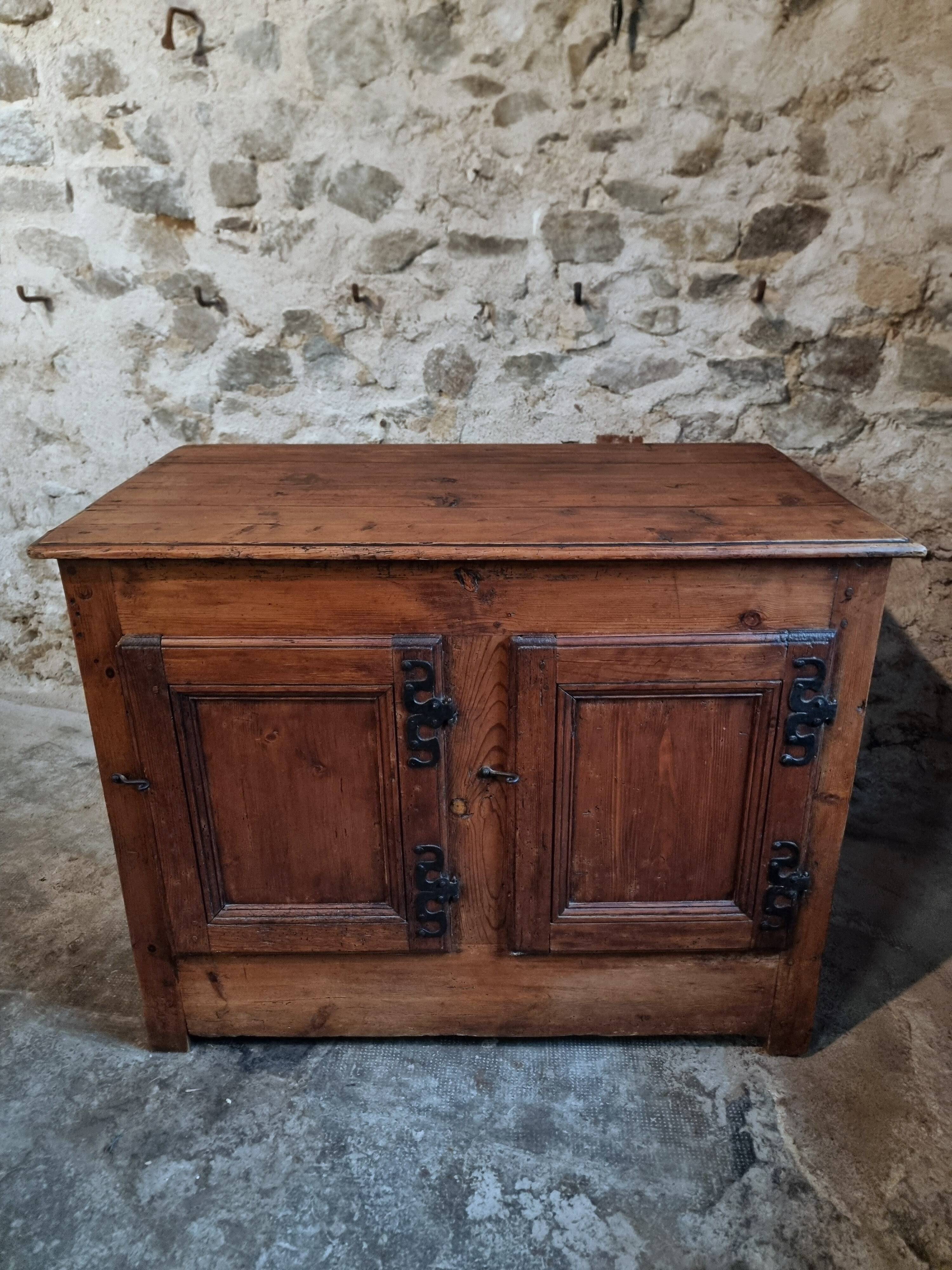 Antique Louis XVI sideboard – 18th century – Solid pine kitchen island – 1