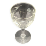 Aperitif glasses with chiseled Flowers pattern