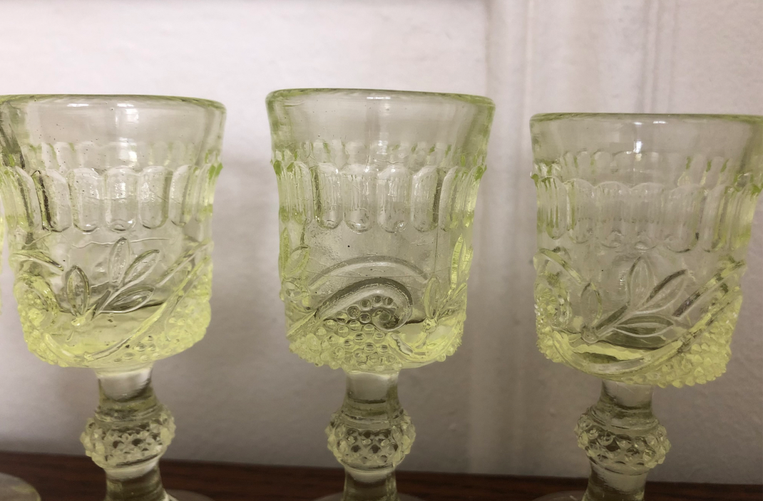 1920 Ouraline liquor service