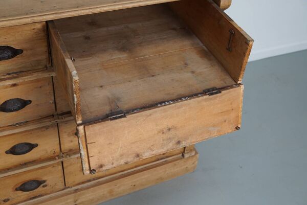 Meuble d'atelier ancien en pin allemand, début du XXe siècle
