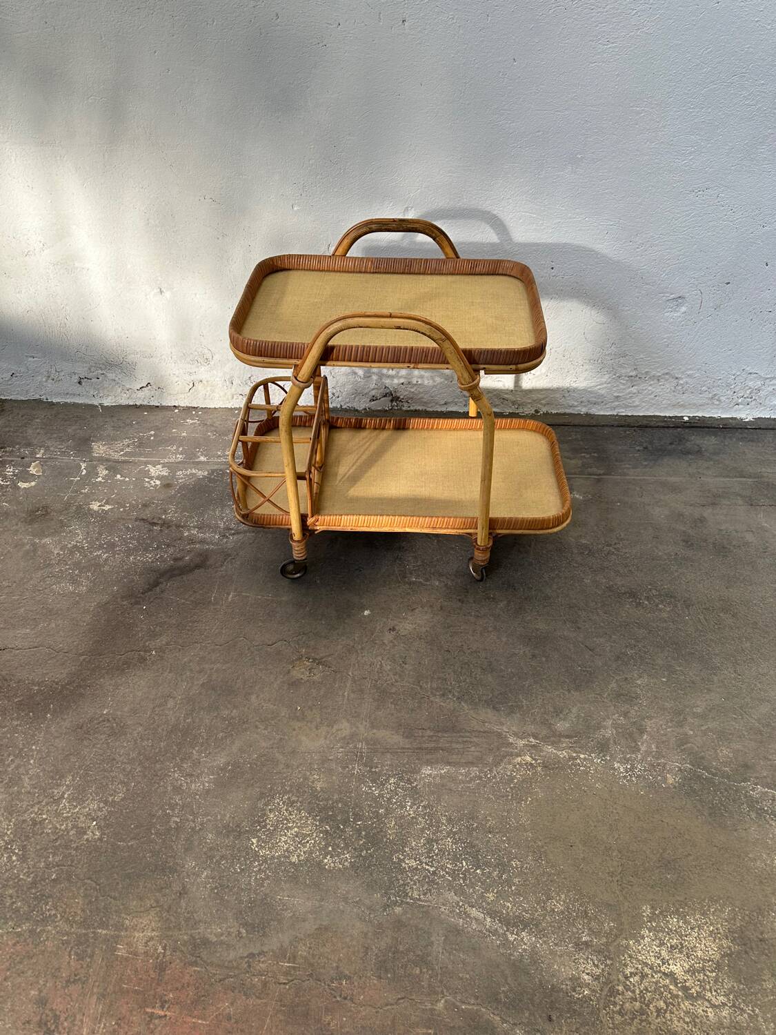 Rattan serving cart with removable tray