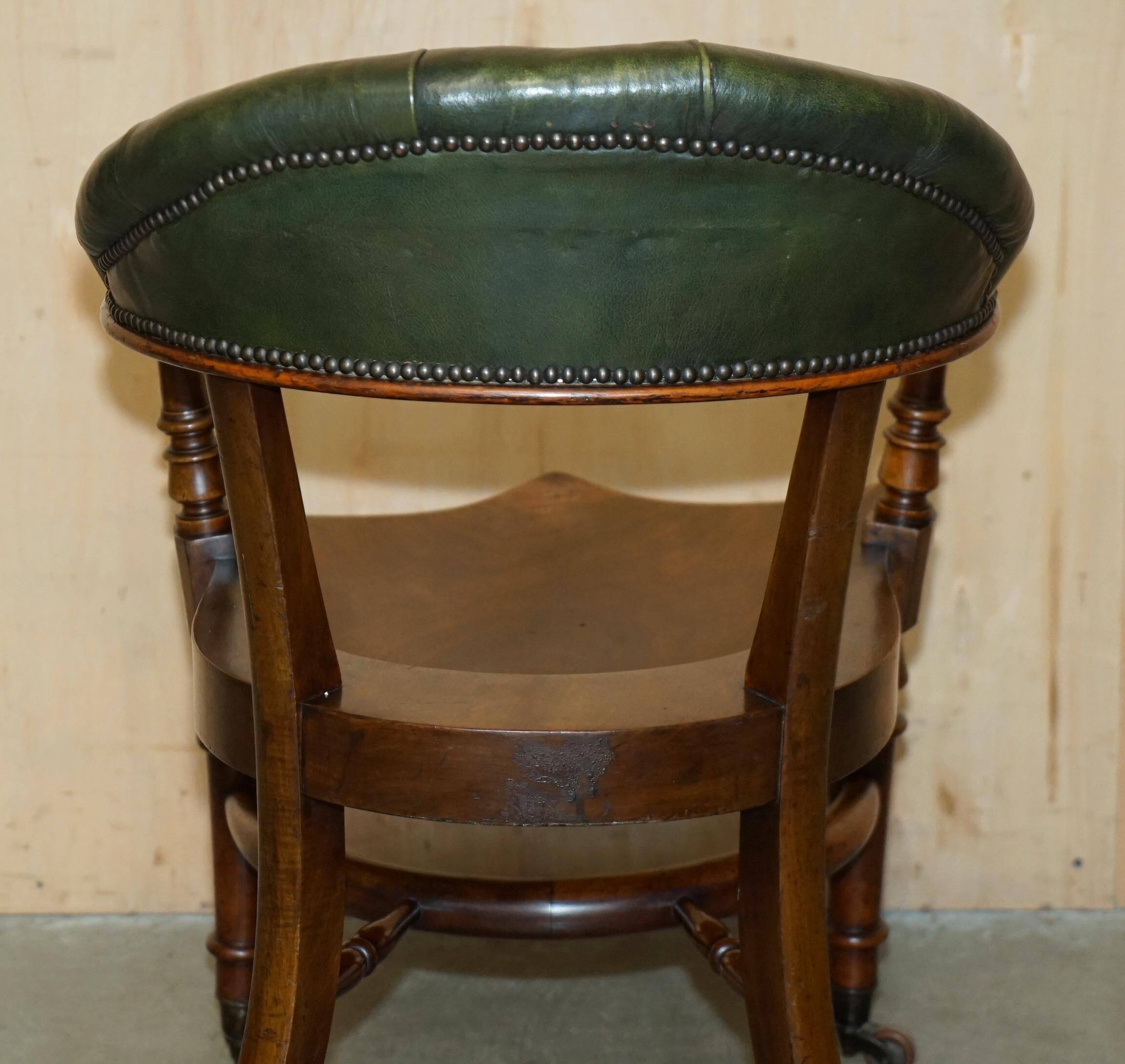 Victorian captain's chair in mahogany and leather