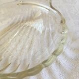 Set of 6 Pyrex glass bowls in the shape of a scallop shell